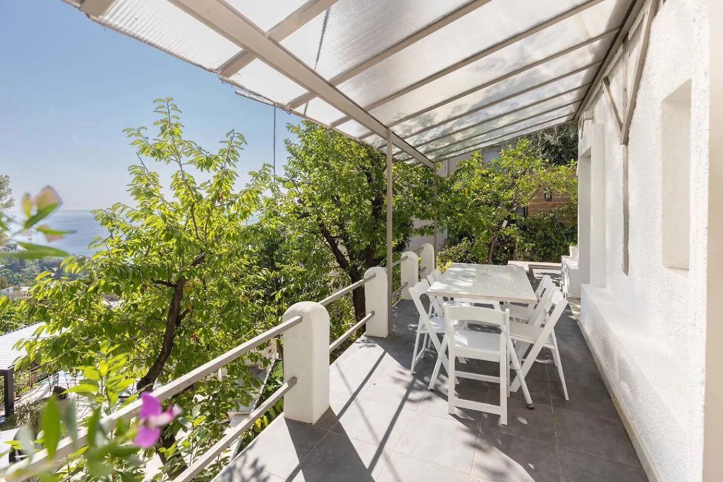 Stunning Seaview White Villa In Beuasoleil With Pool And Garden Beausoleil