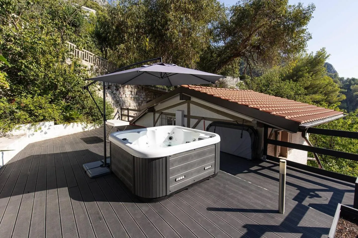 Stunning Seaview White Villa In Beuasoleil With Pool And Garden Beausoleil